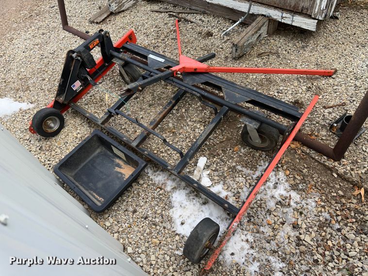 image for item JD9813 DR  field groomer