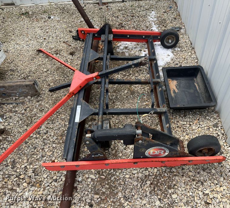 image for item JD9813 DR  field groomer