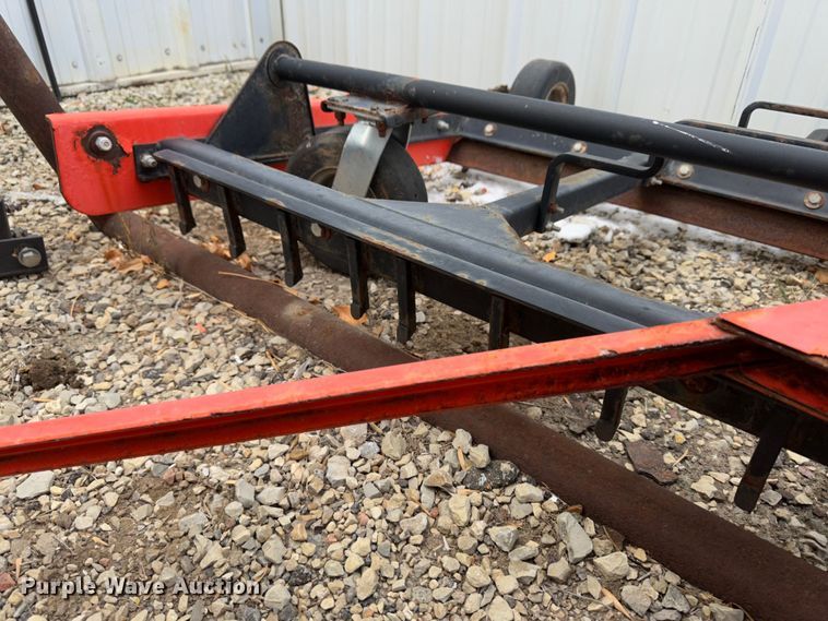 image for item JD9813 DR  field groomer