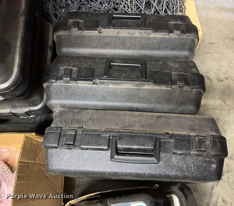 image for item JD9815 (10) Sportable wireless scoreboard controllers