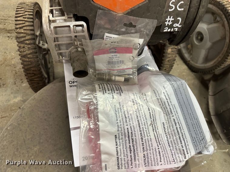 image for item JD9818 Lawn and garden equipment