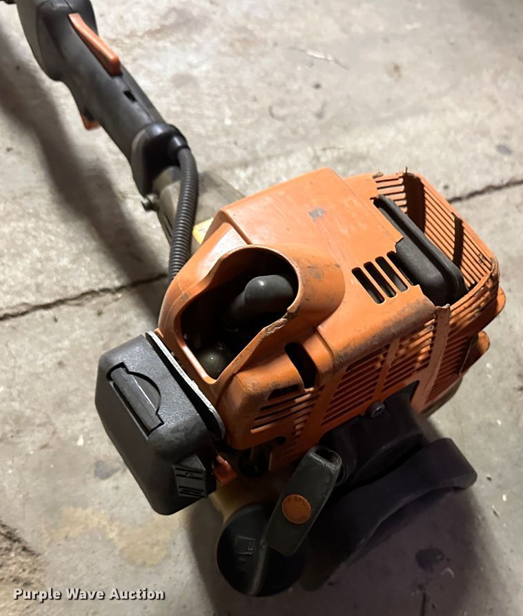 image for item JD9820 Lawn and garden equipment