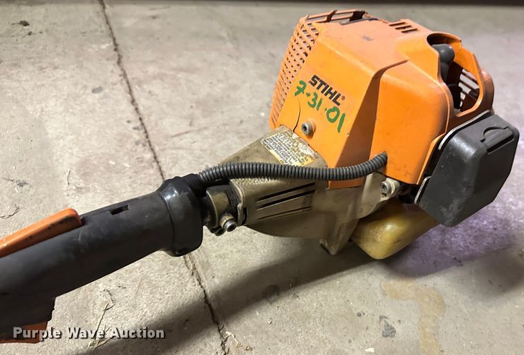 image for item JD9820 Lawn and garden equipment