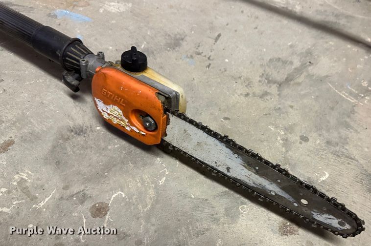 image for item JD9820 Lawn and garden equipment