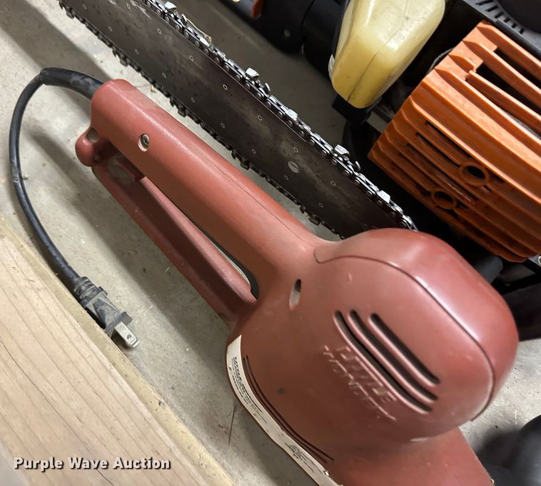 image for item JD9820 Lawn and garden equipment