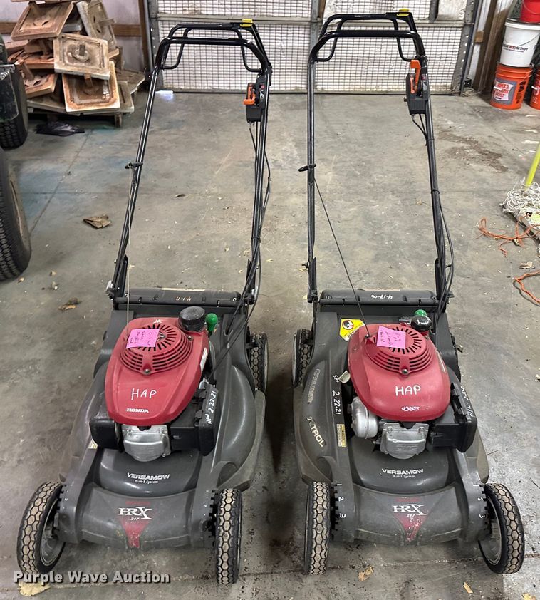 image for item JD9825 (2) Honda push mowers