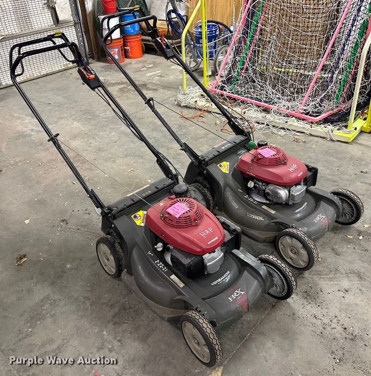 image for item JD9825 (2) Honda push mowers