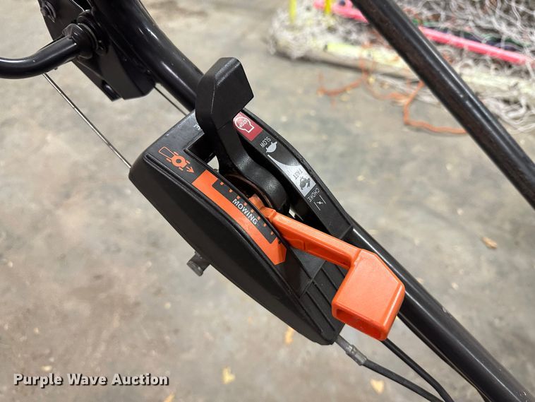 image for item JD9825 (2) Honda push mowers