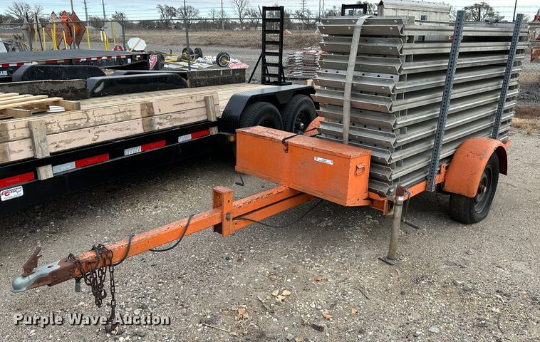 image for item JD9827 Utility trailer