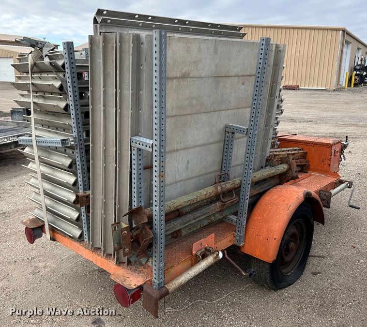 image for item JD9827 Utility trailer