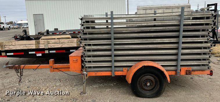 image for item JD9827 Utility trailer