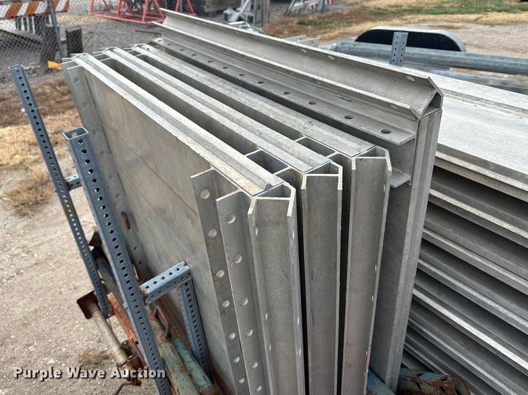 image for item JD9827 Utility trailer