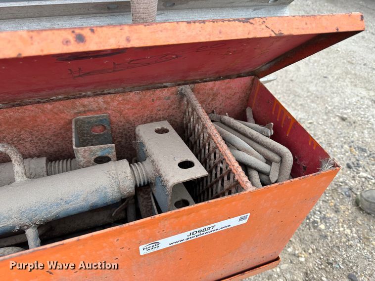 image for item JD9827 Utility trailer