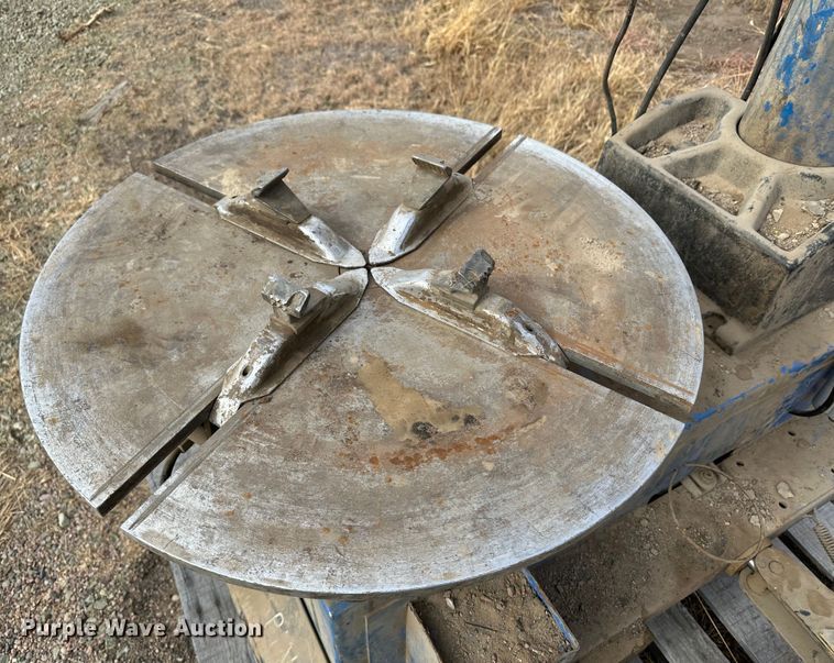 image for item JD9835 tire machine