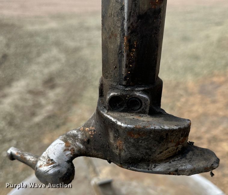 image for item JD9835 tire machine