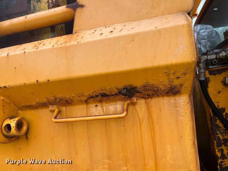 image for item JU9763 2005 International 7400  dump truck