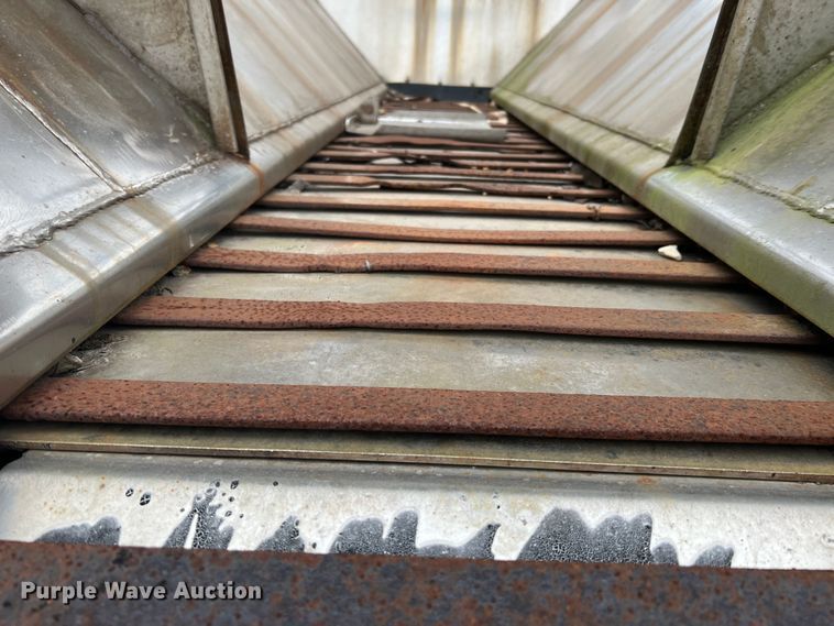 image for item JU9763 2005 International 7400  dump truck