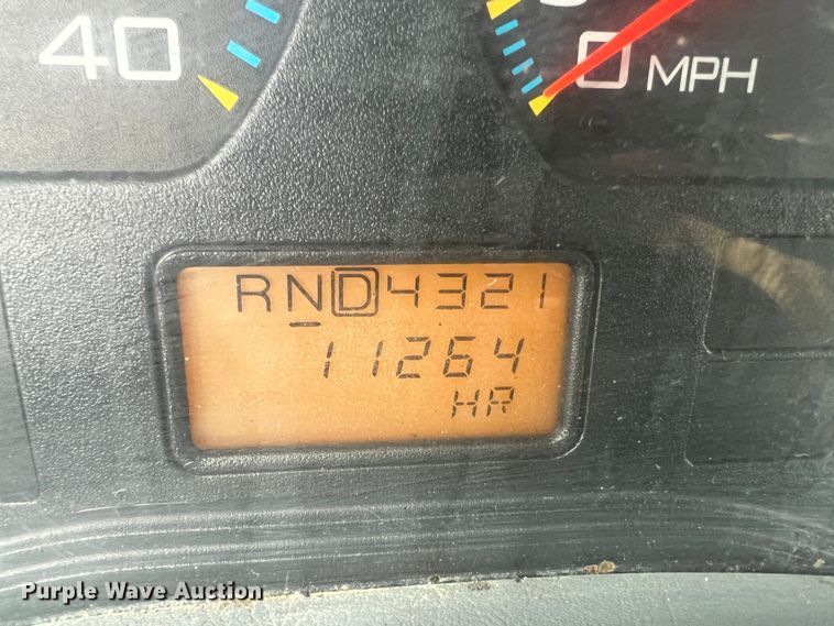 image for item JU9763 2005 International 7400  dump truck