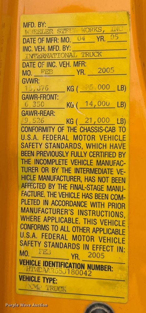 image for item JU9763 2005 International 7400  dump truck