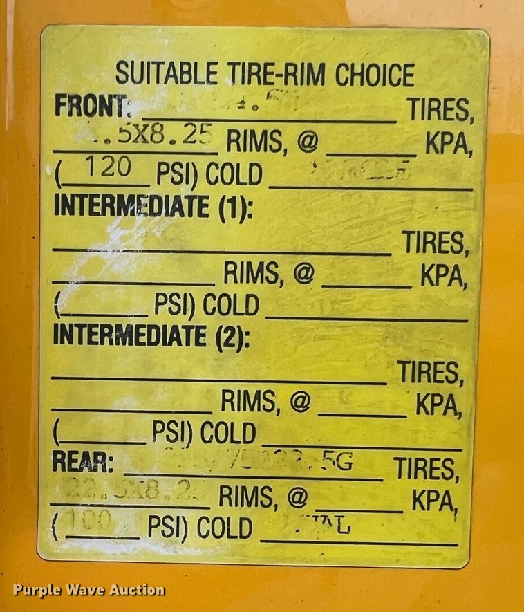 image for item JU9763 2005 International 7400  dump truck