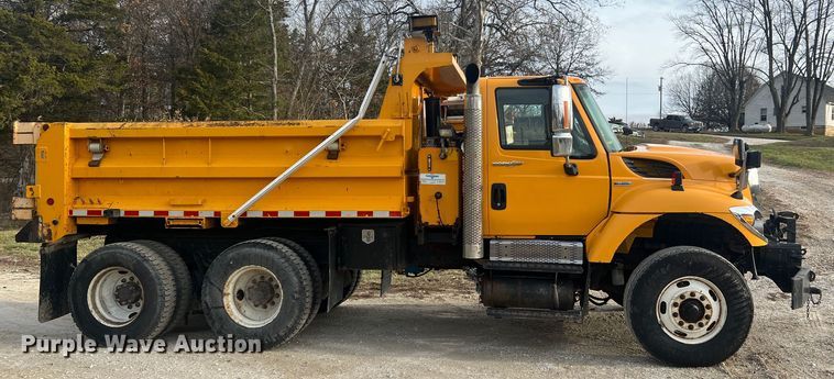 image for item JU9764 2009 International WorkStar 7400  dump truck