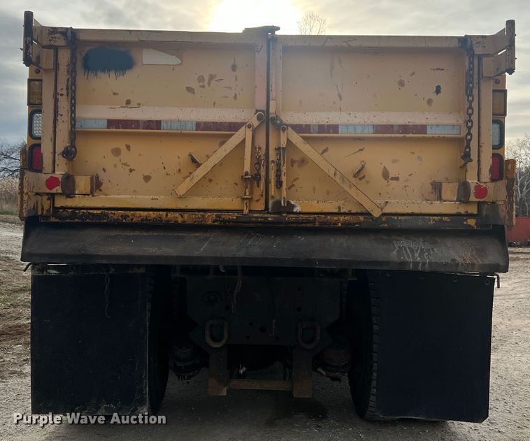 image for item JU9764 2009 International WorkStar 7400  dump truck