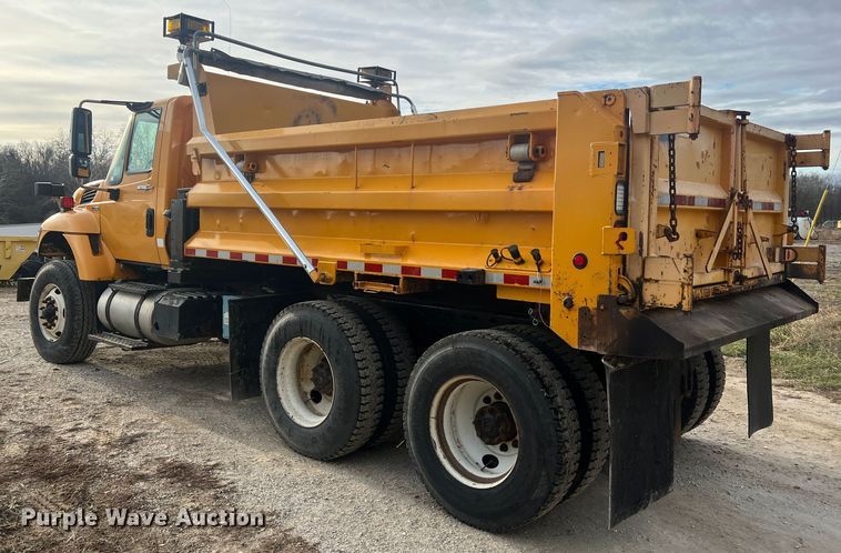 image for item JU9764 2009 International WorkStar 7400  dump truck