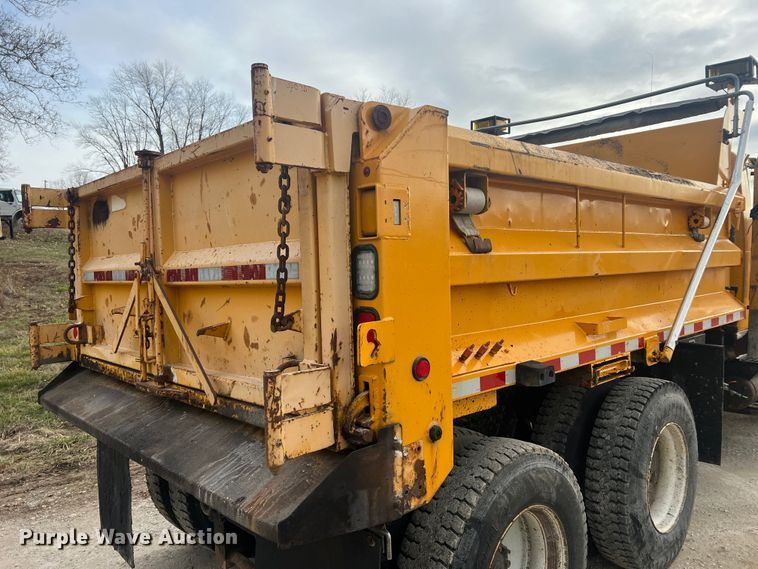 image for item JU9764 2009 International WorkStar 7400  dump truck