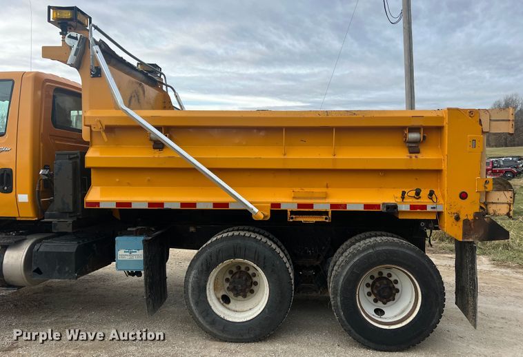 image for item JU9764 2009 International WorkStar 7400  dump truck