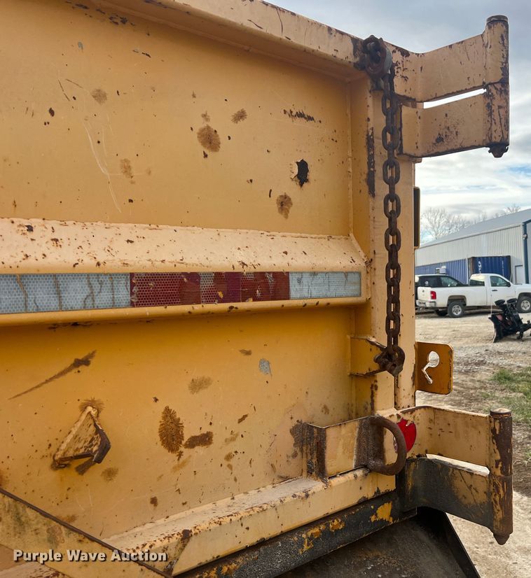 image for item JU9764 2009 International WorkStar 7400  dump truck