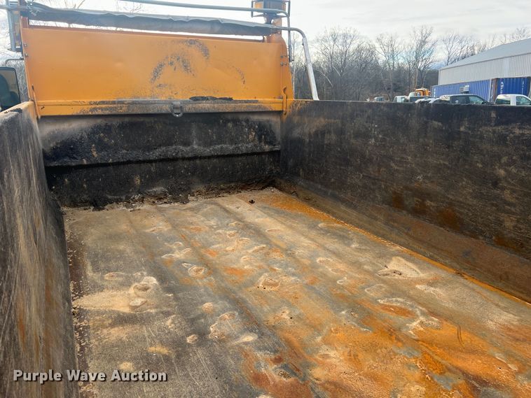 image for item JU9764 2009 International WorkStar 7400  dump truck