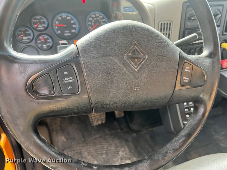 image for item JU9764 2009 International WorkStar 7400  dump truck