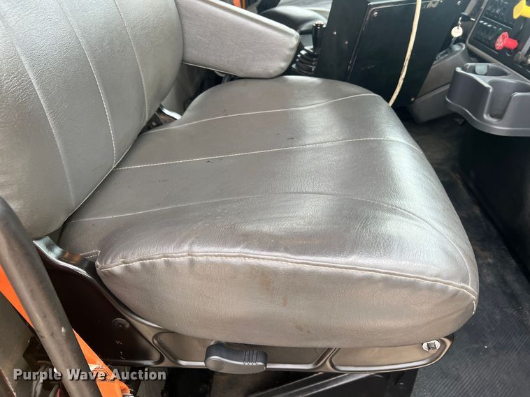 image for item JU9764 2009 International WorkStar 7400  dump truck