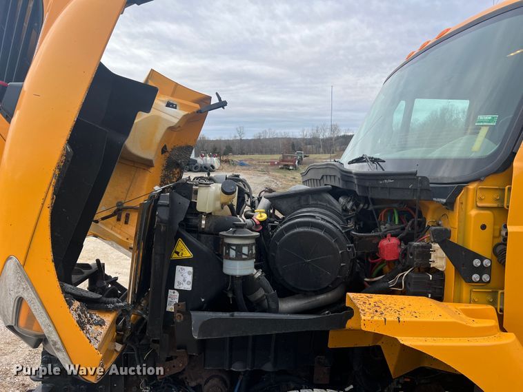 image for item JU9764 2009 International WorkStar 7400  dump truck