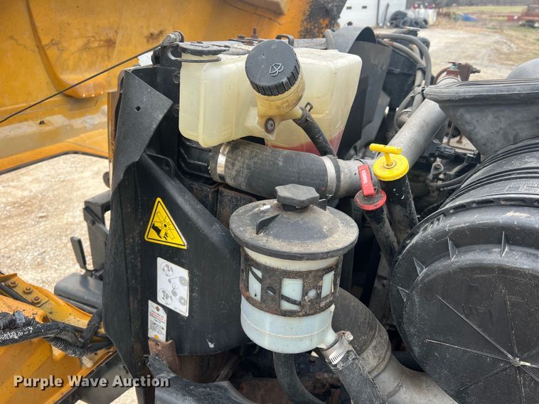 image for item JU9764 2009 International WorkStar 7400  dump truck