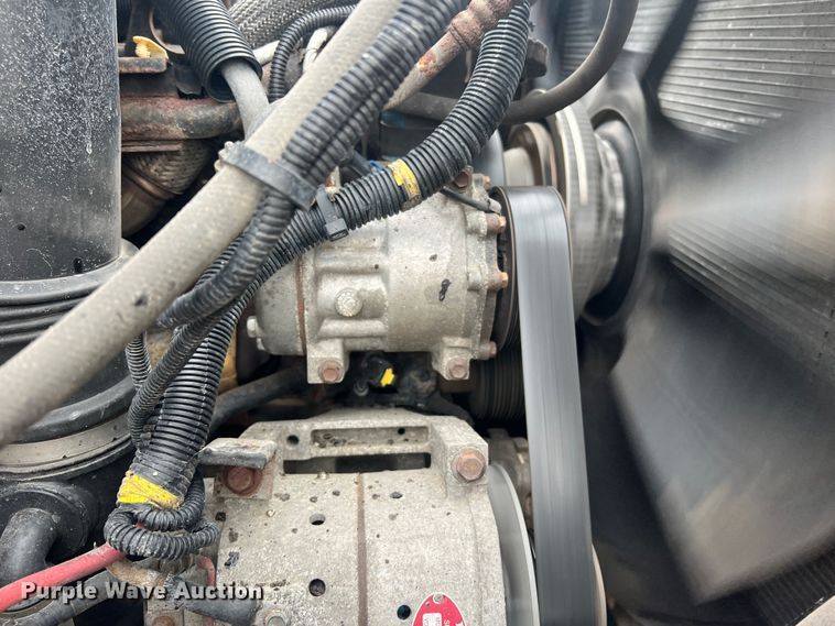 image for item JU9764 2009 International WorkStar 7400  dump truck