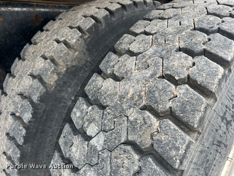 image for item JU9764 2009 International WorkStar 7400  dump truck