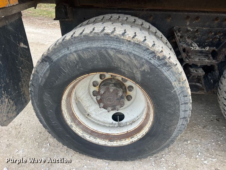 image for item JU9764 2009 International WorkStar 7400  dump truck