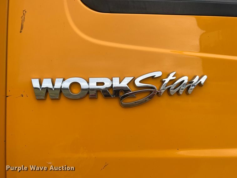 image for item JU9764 2009 International WorkStar 7400  dump truck