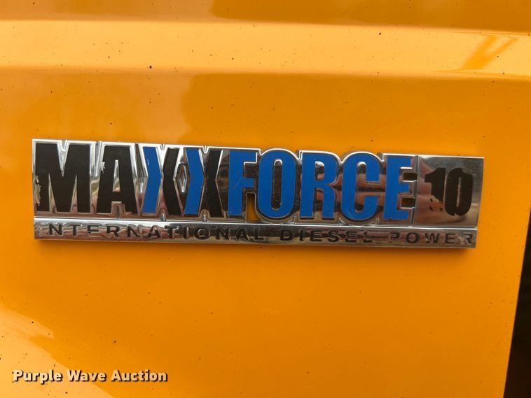 image for item JU9764 2009 International WorkStar 7400  dump truck