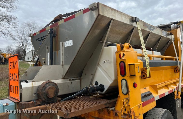 image for item JU9765 2006 International 7400  dump truck