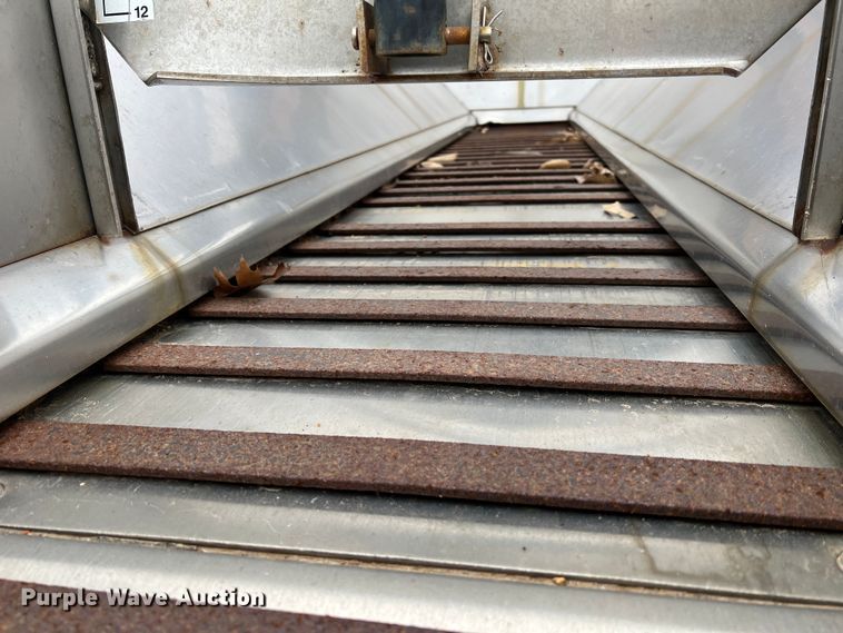 image for item JU9765 2006 International 7400  dump truck