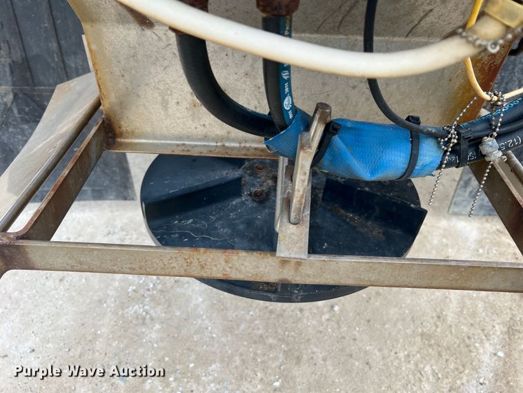 image for item JU9765 2006 International 7400  dump truck