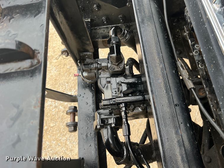 image for item JU9765 2006 International 7400  dump truck