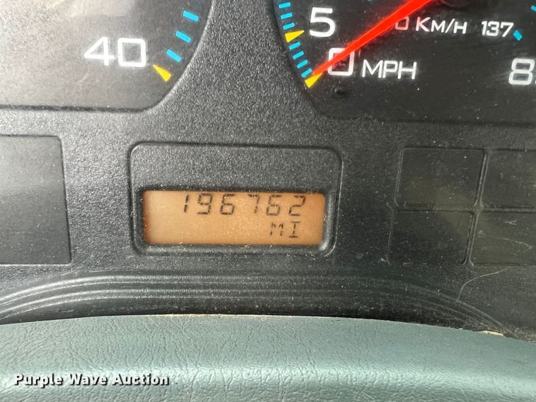 image for item JU9765 2006 International 7400  dump truck