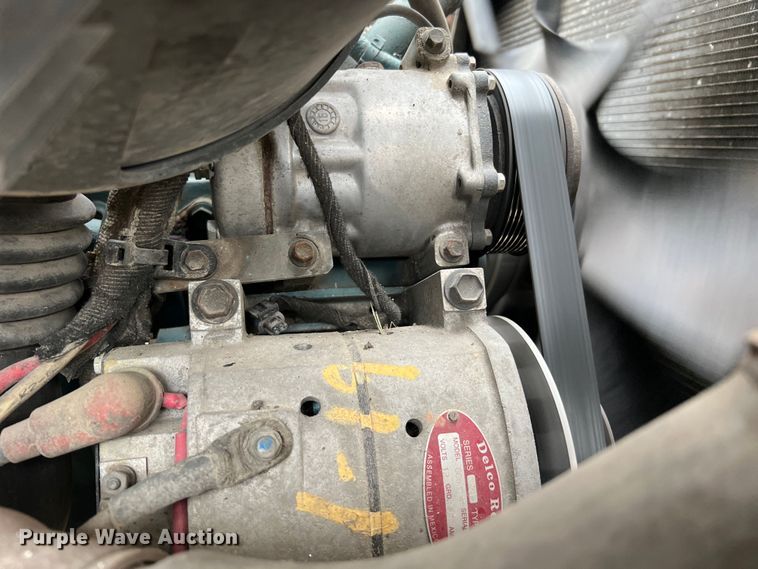 image for item JU9765 2006 International 7400  dump truck