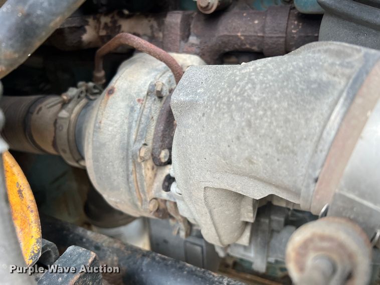 image for item JU9765 2006 International 7400  dump truck