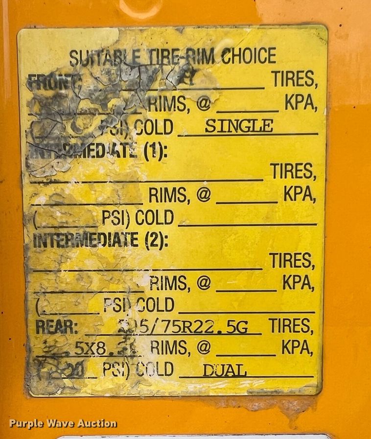 image for item JU9765 2006 International 7400  dump truck