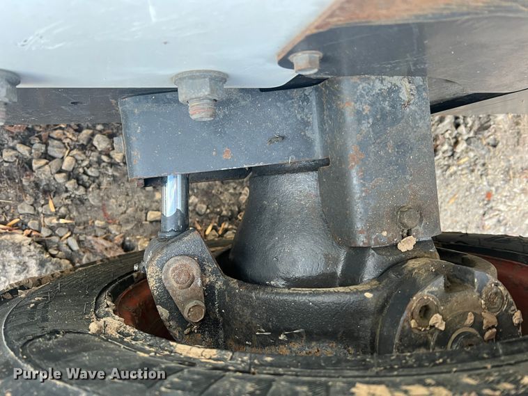 image for item JU9792 2012 Bobcat A770  skid steer loader