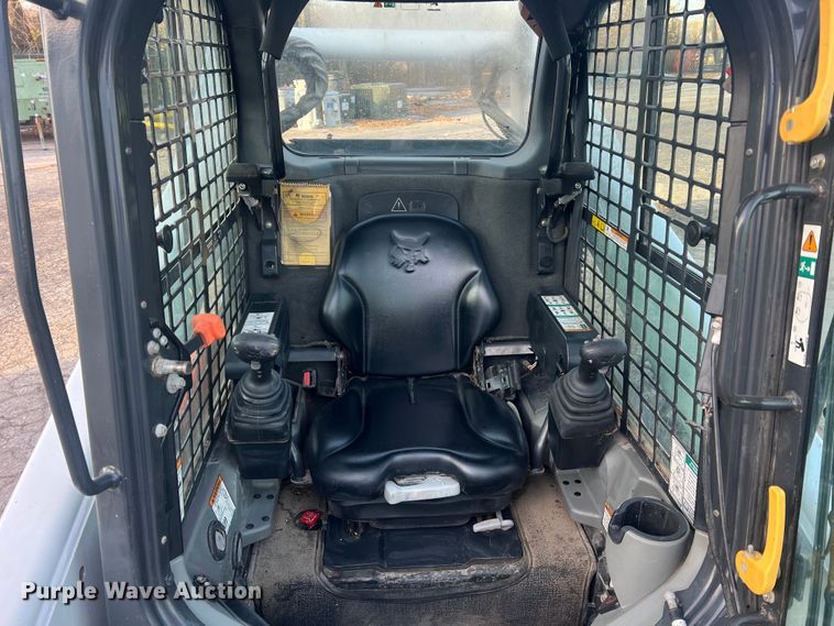 image for item JU9792 2012 Bobcat A770  skid steer loader